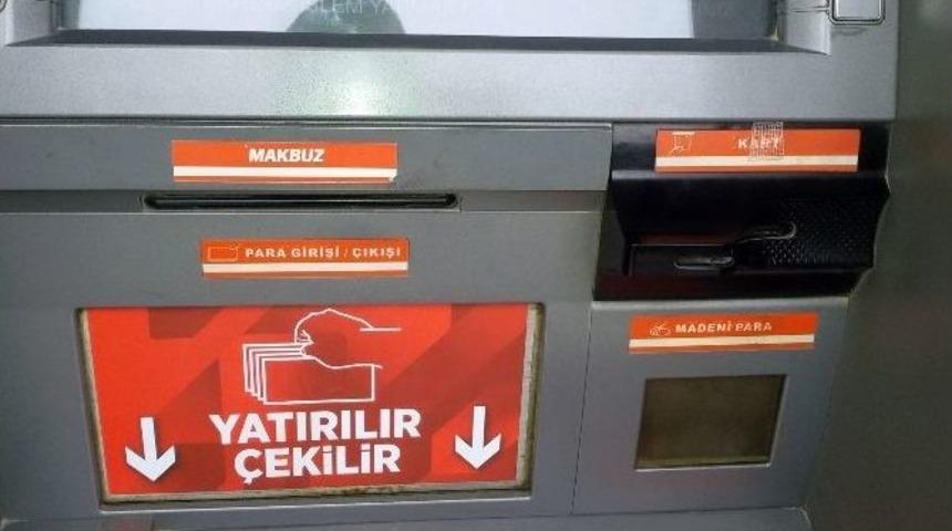 Didim&rsquo;de Eski Banka &Ccedil;alışanın Dikkati Dolandırıcılığını Ortaya &Ccedil;ıkardı