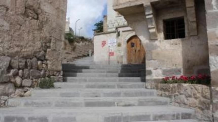 U&ccedil;hisar Belediyesi, Kale Sokak Merdivenlerini Yeniledi