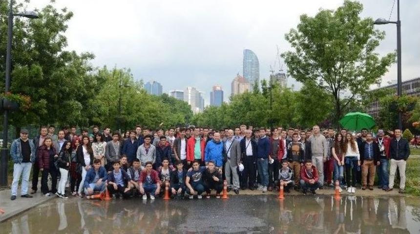 Pamukkaleli &Ouml;ğrenciler İstanbul&rsquo;u Gezdi