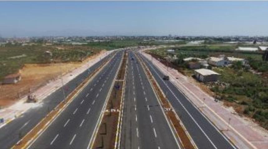 Altınova Yolu Trafiğe A&ccedil;ıldı