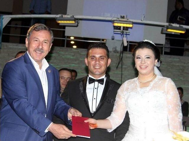 Kaymakam Peynircioğlu&rsquo;nun Kızı D&uuml;nyaevine Girdi 2