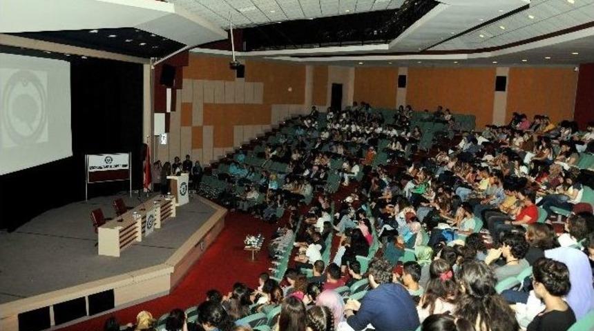 Ad&uuml;&rsquo;de İlk Defa Sesli Betimlemeyle Film G&ouml;sterimi Ger&ccedil;ekleşti