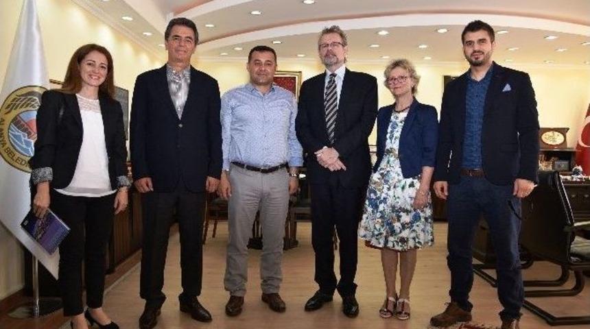 İsve&ccedil; Başkonsolosundan Başkan Y&uuml;cel&rsquo;e Ziyaret