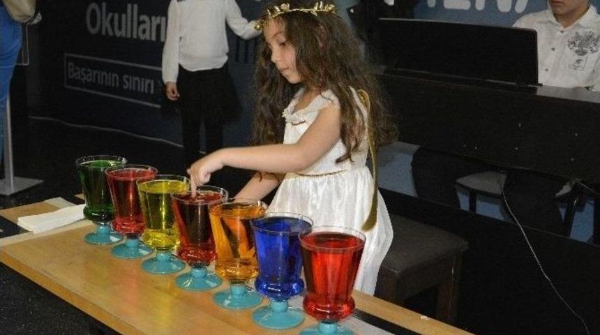 Gen&ccedil; Dehalar Stem Bienali&rsquo;nde Buluştu