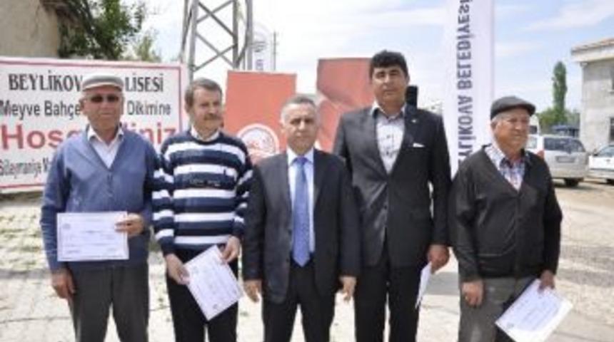 Beylikova&rsquo;da &Ccedil;ift&ccedil;iler Kurs Bitirme Belgelerini Aldılar