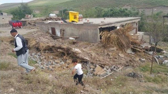 Mhp Heyeti Bombanın Patlatıldığı Mezrada İnceleme Yaptı 1