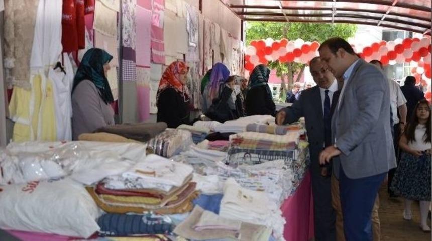 &Ouml;ğrenciler Yararına Kermes A&ccedil;ıldı