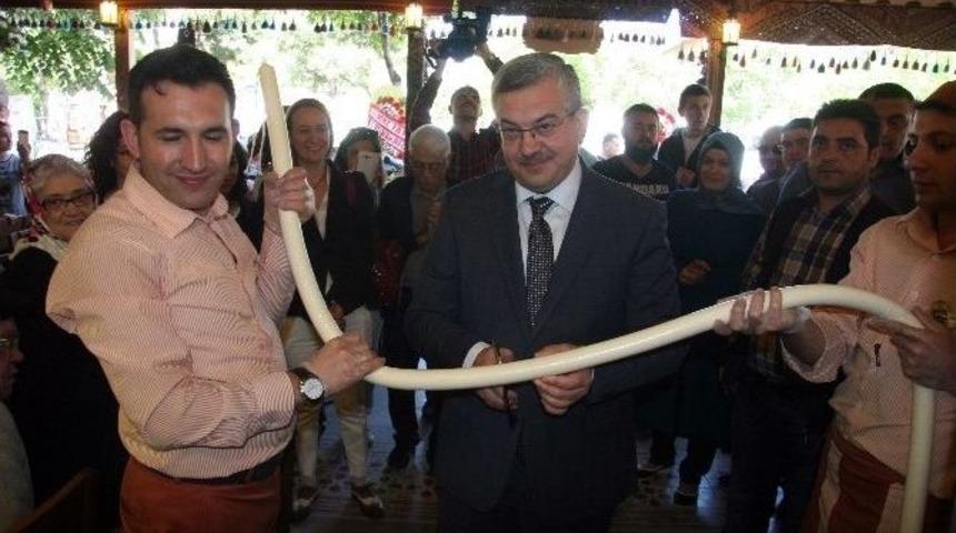 İş Yerini Kurdele Yerine Tulum Peynirini Keserek Yaptı