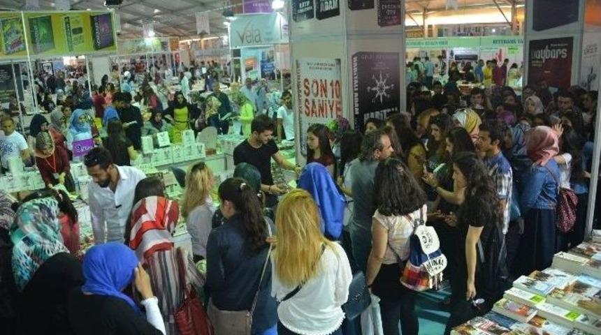 Kitap Fuarı Sona Erdi