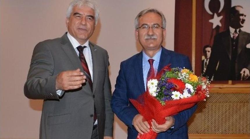 Rekt&ouml;r Kaplan&rsquo;dan Son Ders