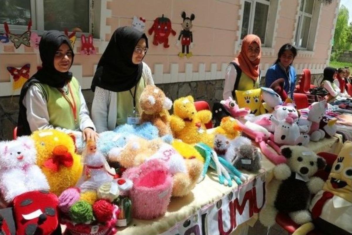 Bulanık&rsquo;ta Muhta&ccedil; &Ouml;ğrenciler Yararına Kermes