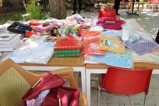 Bulanık’ta Muhtaç Öğrenciler Yararına Kermes