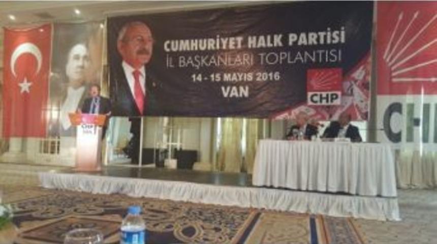 Başkan &Ouml;zkar, Vanlı S&uuml;r&uuml;c&uuml;leri &Ouml;rnek G&ouml;sterdi