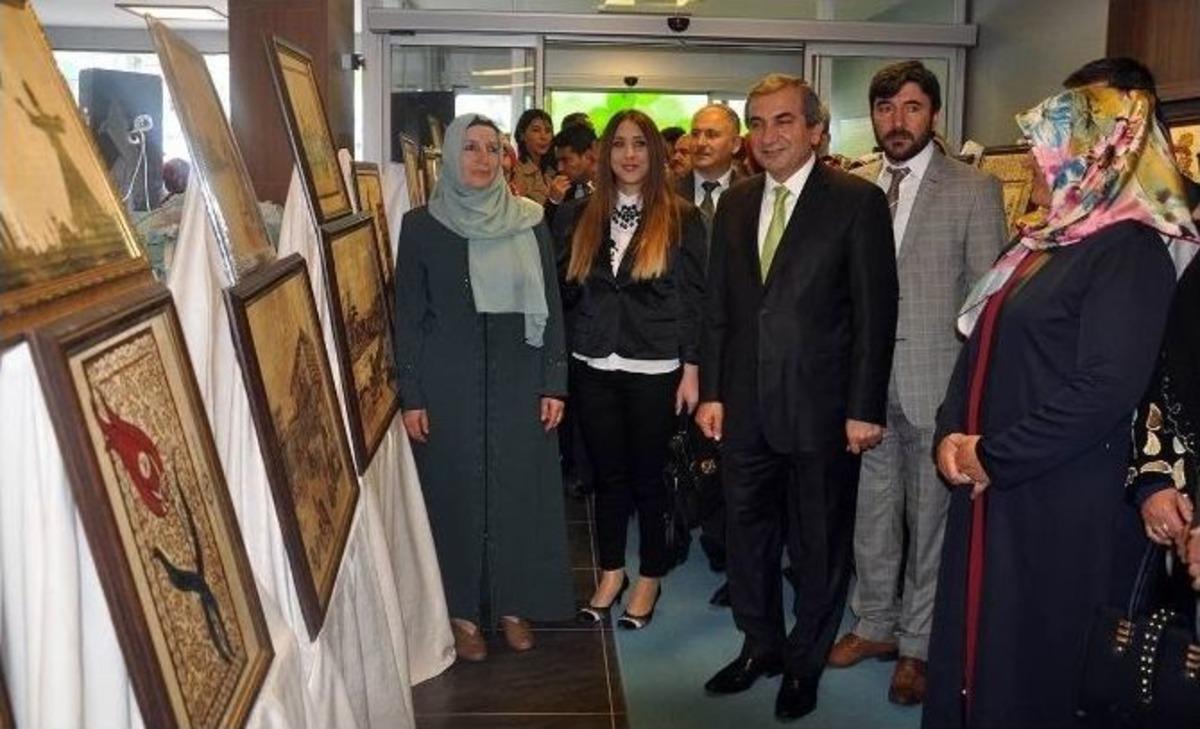 Hami-yet Anneleri Kurslarda Yaptıkları &Ccedil;alışmaları Sergiledi