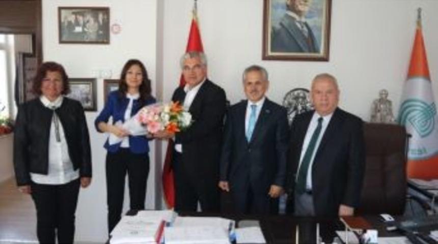 Sgk Heyetinden &rsquo;sosyal G&uuml;venlik Haftası&rsquo; Ziyaretleri