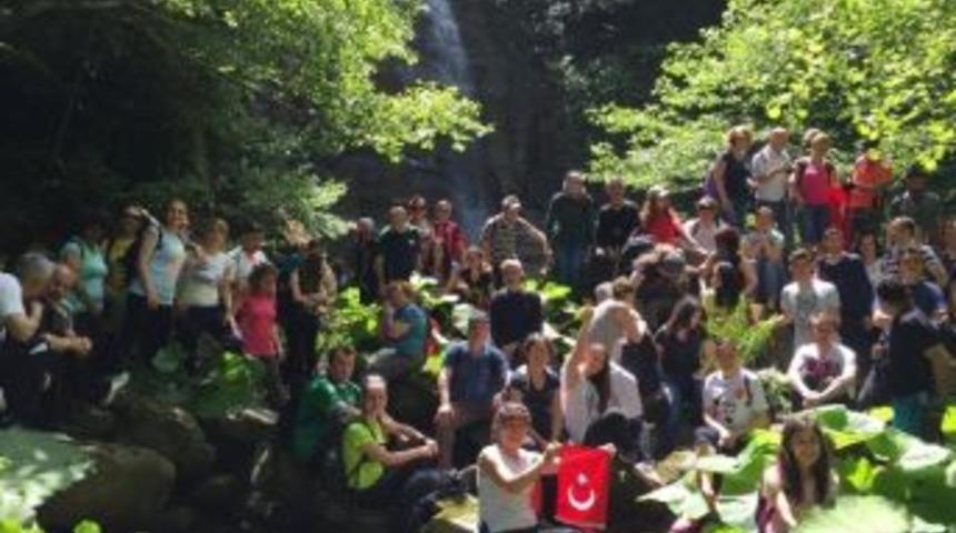 Harmankaya Şelaleleri&rsquo;ne Y&uuml;r&uuml;y&uuml;ş D&uuml;zenlendi