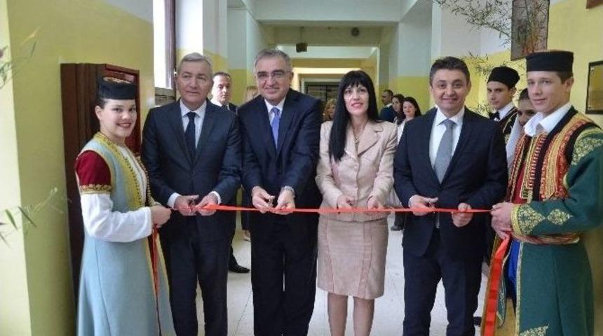Tika Karadağ&rsquo;da Eğitime Destek Veriyor