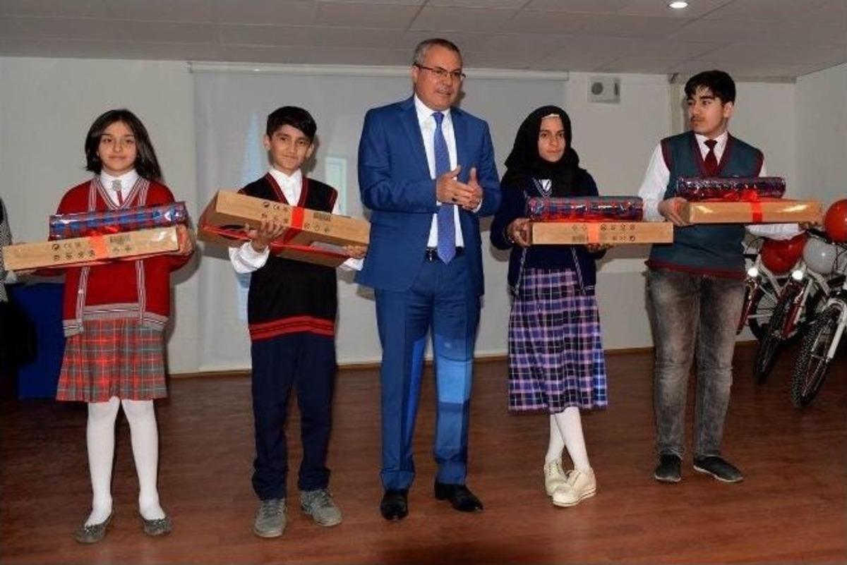 Matematiği Seviyorum Yarışması &Ouml;d&uuml;l T&ouml;reni Yapıldı