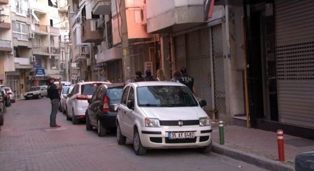 İzmir&rsquo;de Fet&ouml; Operasyonu