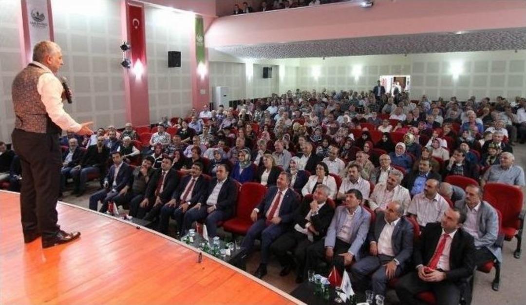 Saruhanlı&rsquo;da Yeni Anayasa Ve Başkanlık Sistemi Konferansı
