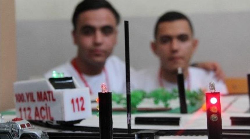 &Ouml;ğrencilerden Ambulanslara &rsquo;yol Verecek&rsquo; Sistem