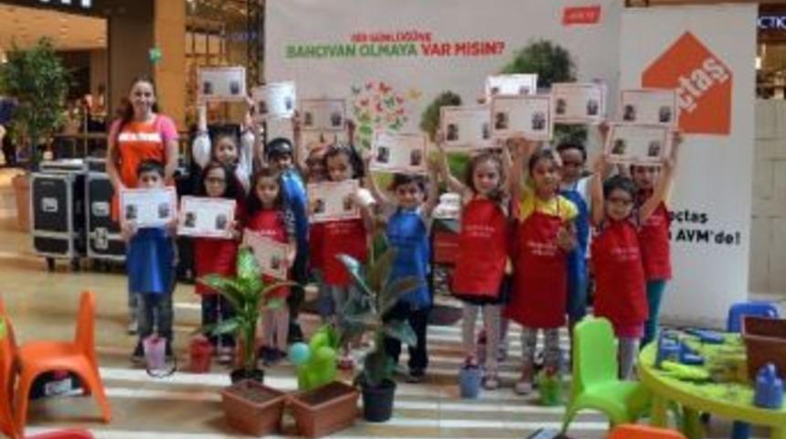 Piazza Avm&rsquo;de &Ccedil;i&ccedil;ekler A&ccedil;tı