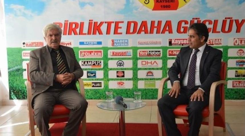 Kesob Başkanı &Ouml;v&uuml;&ccedil;&rsquo;ten Gazeteciler Cemiyetine Ziyaret