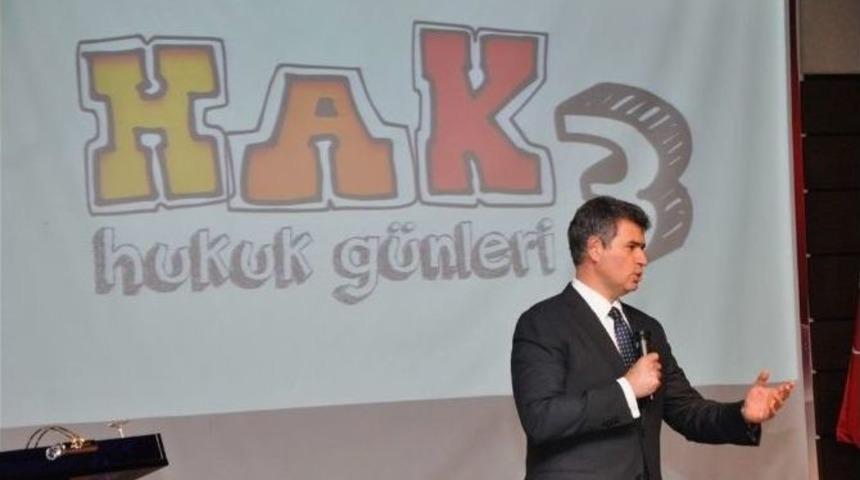 Feyzioğlu&rsquo;ndan Gen&ccedil; Hukuk&ccedil;ulara: "insan Sevgisi Olmayan Hukuk&ccedil;u Olamaz