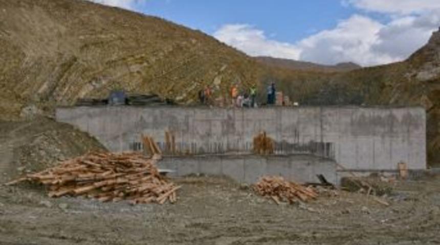 Hakkari&rsquo;de Alt Yapı Sorunu Bitiyor