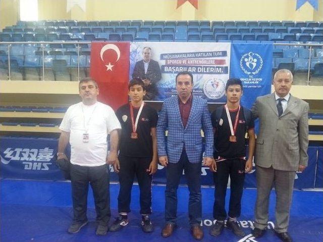 Osmaneli 1308 Spor Kulübü Güreşçilerinin Başarısı