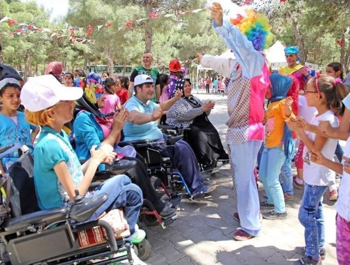 Şehitkamil&rsquo;de Engelliler Doyasıya Eğlendi