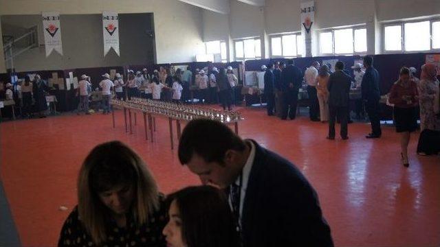 Kağızman Yibo’da Bilim Fuarı