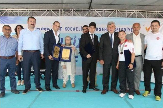 Başkan Karaosmanoğlu, Engelsiz Eğlence Şenliğine Katıldı