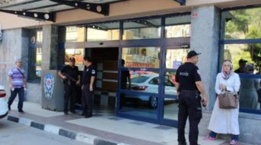 Manisa&rsquo;da Paralel Yapı Operasyonunda G&ouml;zaltı Sayısı 15&rsquo;e &Ccedil;ıktı