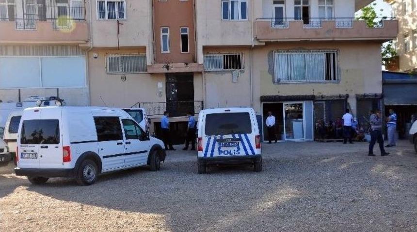 Lojman Sorumlusu Odasında &Ouml;l&uuml; Bulundu