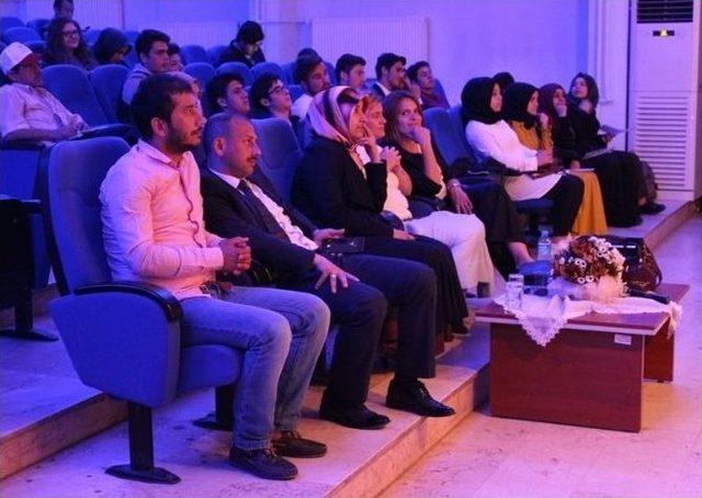 Şiir Dinletisi Ve Türk Müziği Gecesi Yapıldı 2