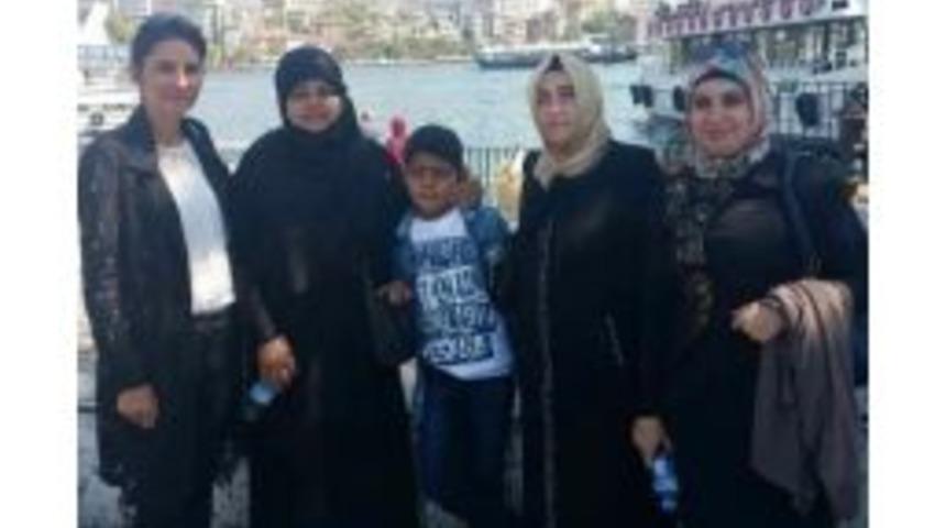 Roketli Saldırıda &Ccedil;ocuklarını Kaybeden Aileler, Bakan Ramazanoğlu&rsquo;nun Davetlisi Olarak İstanbul&rsquo;a Gitti