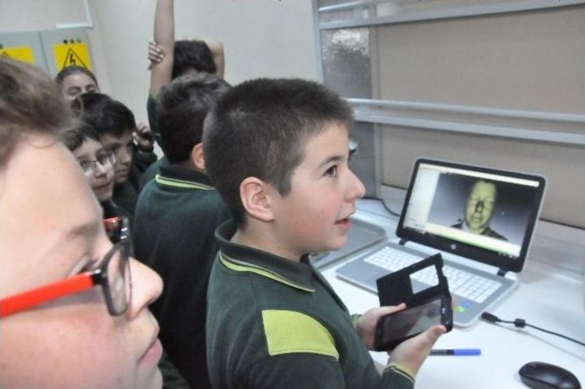 Tasarım-prototipleme Ve Test Merkezi Gen&ccedil; Tasarımcıların Yetişmesine Katkı Sağlıyor