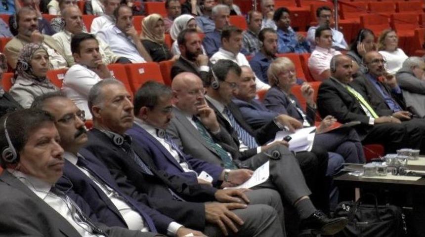 G&ouml;&ccedil; Ve K&uuml;resel Sağlık Diplomasisi Uluslararası &Uuml;st D&uuml;zey Sempozyumu Yapıldı