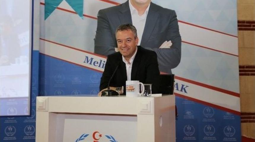 Ersin D&uuml;zen Ve Melih G&uuml;m&uuml;şbı&ccedil;ak, Kocaeli Kitap Fuarı&rsquo;nda