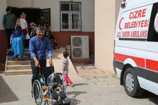 Cizre Belediyesinden Bedensel Engellilere Tekerlekli Sandalye 1
