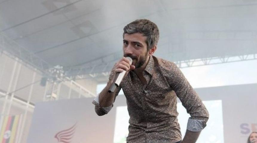 &Ouml;ğrenciler Bir Yılın Stresini Bahar Festivali İle Attı