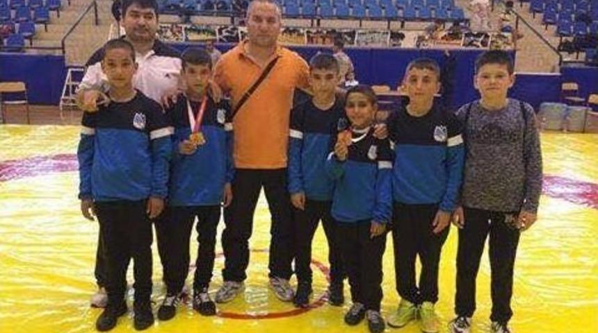 Yunusemreli G&uuml;reş&ccedil;iler Bursa Yolcusu