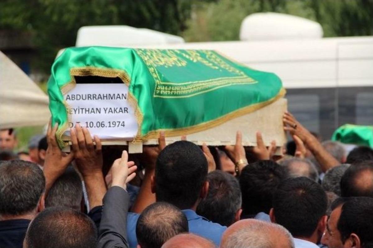 Par&ccedil;alanmış Cesetler, Bakanların Katıldığı T&ouml;renle Defnedildi