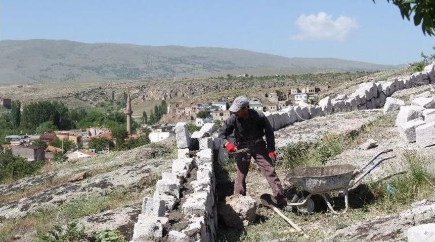 İncesu Belediyesi Erciyes Manzaralı Seyir Terası Yapım &Ccedil;alışmalarına Başladı