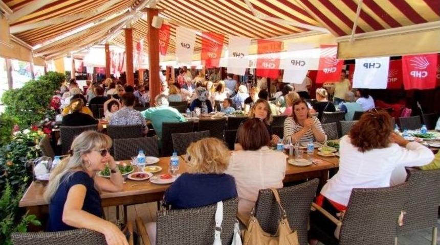 Chp&rsquo;li Kadınlardan Birlik Ve Beraberlik Kahvaltısı