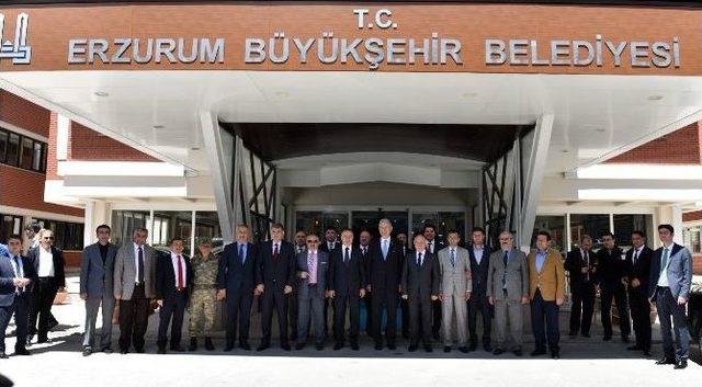 Ab Bakanı Bozkır, Başkan Sekmen’i Ziyaret Etti