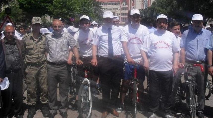 Kovancılar&rsquo;da 5. Geleneksel Bisiklet Yarışı Yapıldı