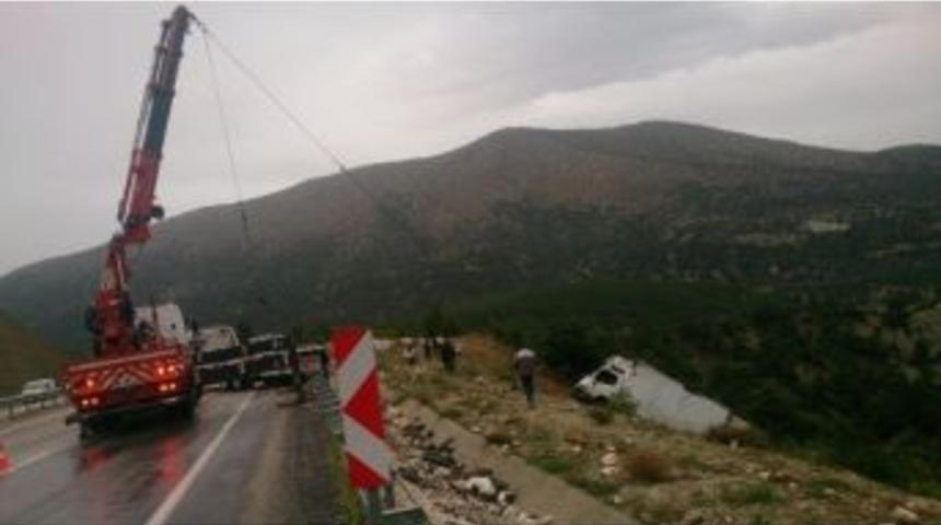 Trafik Kazası: 1 Yaralı
