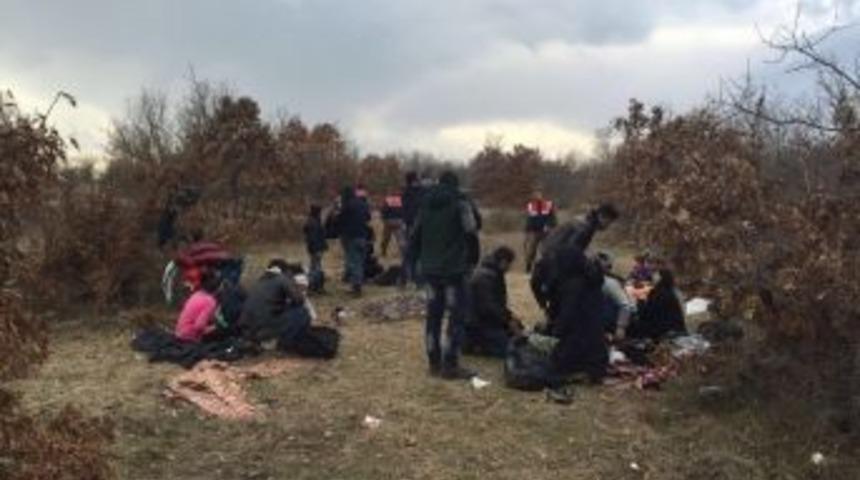 Edirne&rsquo;de Afgan Uyruklu 16 Ka&ccedil;ak Ve 1 Organizat&ouml;r Yakalandı